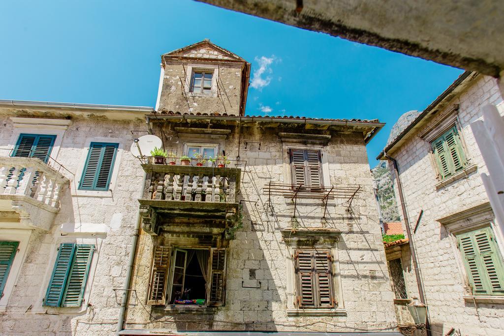 Old Town Museum Square Apartment Kotor Exterior photo