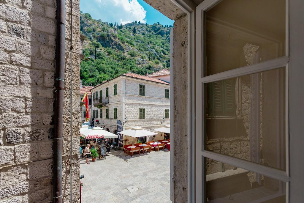 Old Town Museum Square Apartment Kotor Exterior photo